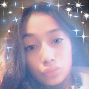 Meet your Posher, Valerie Ñañita